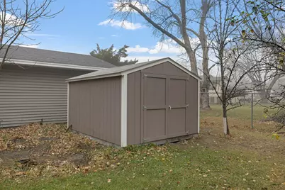 8316 Hampshire Avenue N, Brooklyn Park, MN 55445 - Photo 29