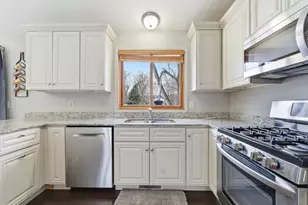 4093 Vermont Ave, Eagan, MN 55123 - Photo 9