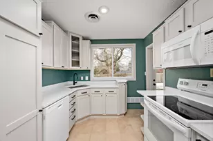 216 Winnetka Ave S, Golden Valley, MN 55426 - Photo 5