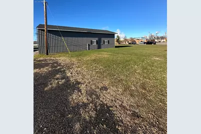 425 4th Street, International Falls, MN 56649 - Photo 11