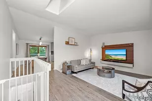1569 Lancaster Ln, Eagan, MN 55122 - Photo 3