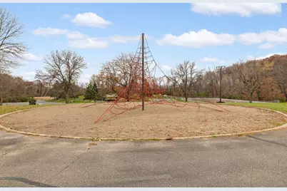 16872 90th Court N, Maple Grove, MN 55311 - Photo 29