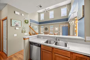 1249 Majestic Ave, Maplewood, MN 55109 - Photo 9