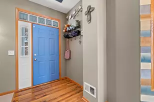 1249 Majestic Ave, Maplewood, MN 55109 - Photo 5