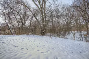 927 Pondview Ct, Vadnais Heights, MN 55127 - Photo 23