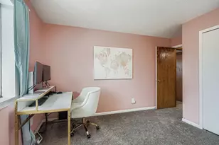 927 Pondview Ct, Vadnais Heights, MN 55127 - Photo 5