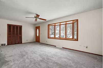 10933 Gettysburg Avenue N, Champlin, MN 55316 - Photo 5