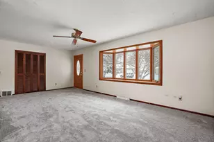 10933 Gettysburg Ave N, Champlin, MN 55316 - Photo 5