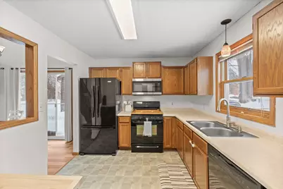 1999 Clarence Street, Maplewood, MN 55109 - Photo 5