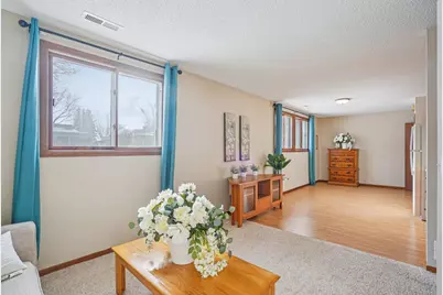 621 Menke Avenue, Shakopee, MN 55379 - Photo 39