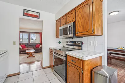 621 Menke Avenue, Shakopee, MN 55379 - Photo 17