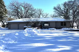 2 Coleman Ln, Fairmont, MN 56031 - Photo 1