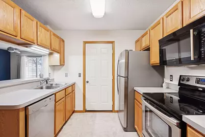 717 Mariner Way, Woodbury, MN 55129 - Photo 15