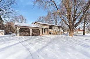 829 Pleasantview Dr SE, Willmar, MN 56201 - Photo 3