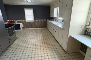 302 13th St S, Benson, MN 56215 - Photo 5