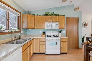 18430 Embers Ave, Farmington, MN 55024 - Photo 13