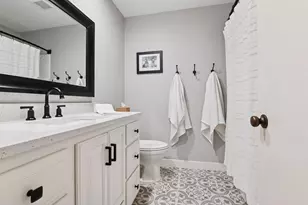 1521 Crest Dr, Chaska, MN 55318 - Photo 23