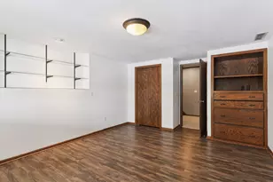 1521 Crest Dr, Chaska, MN 55318 - Photo 33