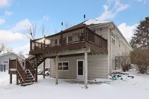 1521 Crest Dr, Chaska, MN 55318 - Photo 37