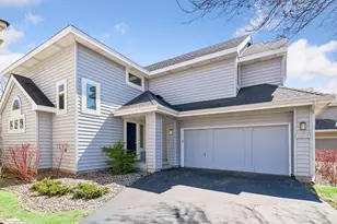 15585 17th Pl N, Plymouth, MN 55447 - Photo 1