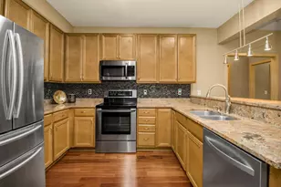 10806 S Shore Dr, Plymouth, MN 55441 - Photo 5