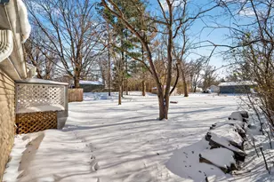 25815 Wildrose Ln, Excelsior, MN 55331 - Photo 19