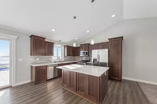 1012 Mallard Ln, Belle Plaine, MN 56011 - Photo 9