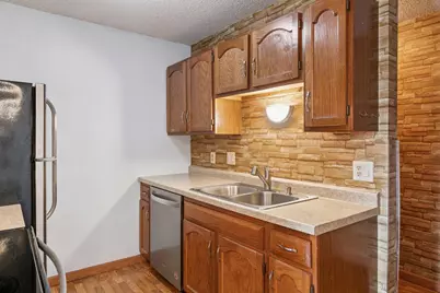 14115 Pennock Avenue #301, Apple Valley, MN 55124 - Photo 5