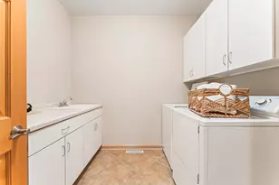 2090 Jade Ln NE, Rochester, MN 55906 - Photo 31