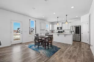 5515 Annapolis Ln N, Plymouth, MN 55446 - Photo 5