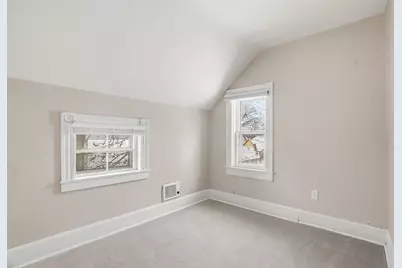 237 Page Street E, Saint Paul, MN 55107 - Photo 15