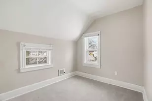 237 Page St E, Saint Paul, MN 55107 - Photo 15