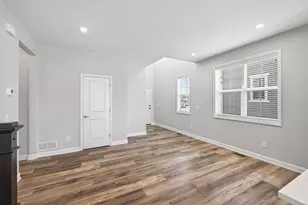 4270 Corn Silk Ln, Woodbury, MN 55129 - Photo 5