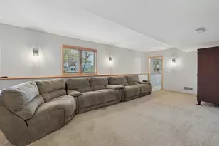 6664 Clearwater Creek Dr, Hugo, MN 55038 - Photo 23