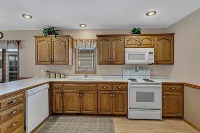 123 Willow Creek Drive, Waite Park, MN 56387 - Photo 7