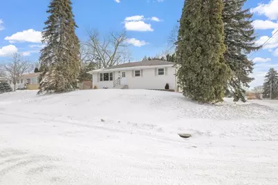 106 19th Avenue N, South Saint Paul, MN 55075 - Photo 1