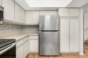 37 Birnamwood Dr, Burnsville, MN 55337 - Photo 15