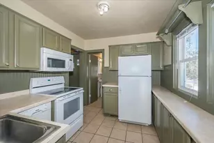 3933 W Austin St, Duluth, MN 55803 - Photo 9