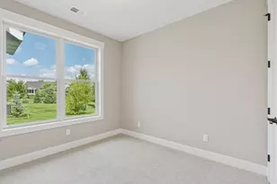 11301 Latrobe Ln N, Lake Elmo, MN 55042 - Photo 37