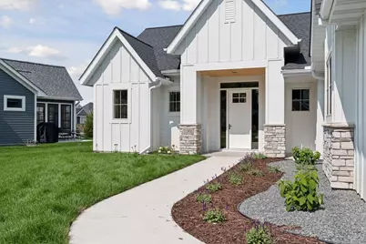 11301 Latrobe Lane N, Lake Elmo, MN 55042 - Photo 3