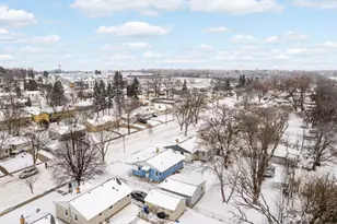 2112 Hawthorne Ave E, Saint Paul, MN 55119 - Photo 25