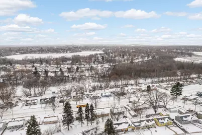 2112 Hawthorne Avenue E, Saint Paul, MN 55119 - Photo 3