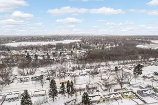 2112 Hawthorne Ave E, Saint Paul, MN 55119 - Photo 3