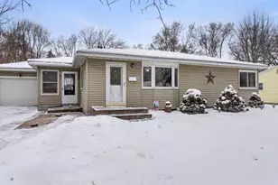 4819 Hampshire Ave N, Crystal, MN 55428 - Photo 1