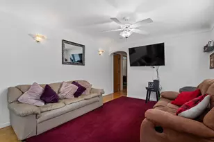 4819 Hampshire Ave N, Crystal, MN 55428 - Photo 7