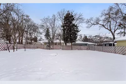 4819 Hampshire Avenue N, Crystal, MN 55428 - Photo 3