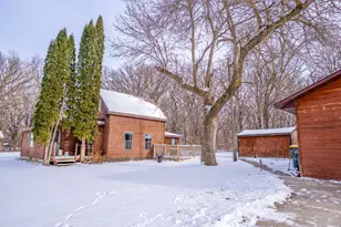 16489 68th St NW, New London, MN 56273 - Photo 7