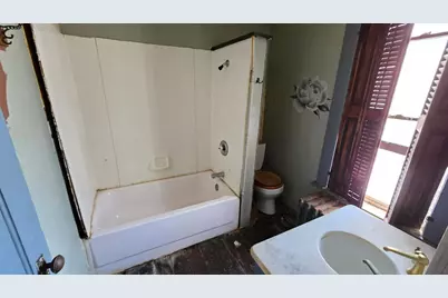 315 W Newburg Avenue, Mabel, MN 55954 - Photo 19