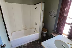 315 W Newburg Ave, Mabel, MN 55954 - Photo 19