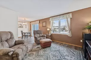 13354 73rd Pl N, Maple Grove, MN 55311 - Photo 3